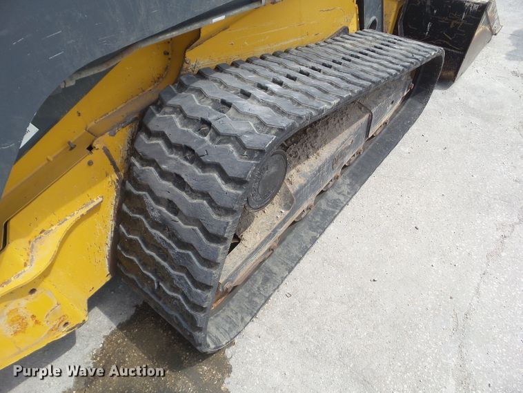 image for item DA7106 2016 John Deere 333E  tracked skid steer loader