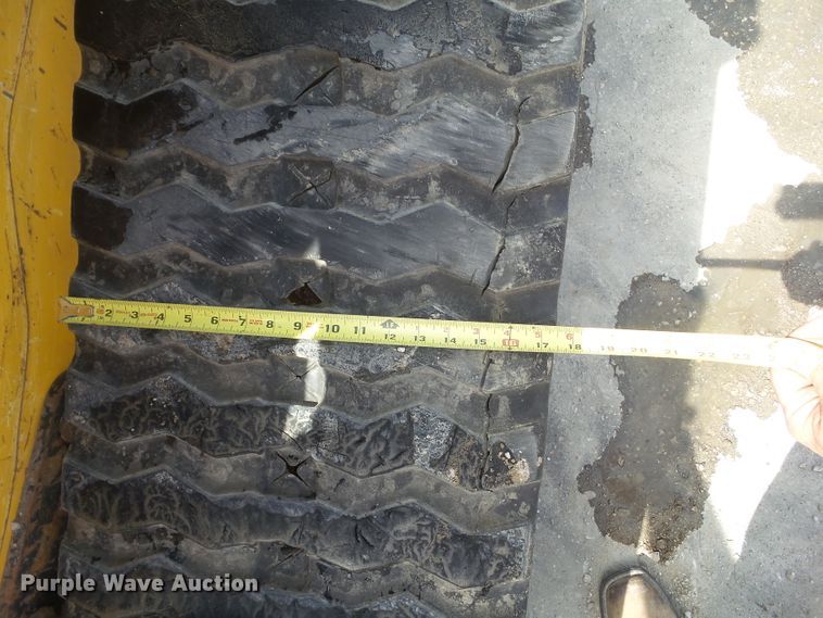 image for item DA7106 2016 John Deere 333E  tracked skid steer loader