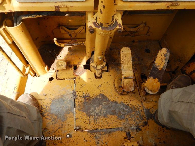 image for item DH4457 1972 Caterpillar 621  conventional scraper