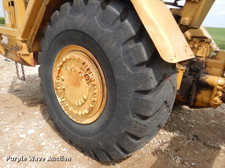 image for item DH4457 1972 Caterpillar 621  conventional scraper