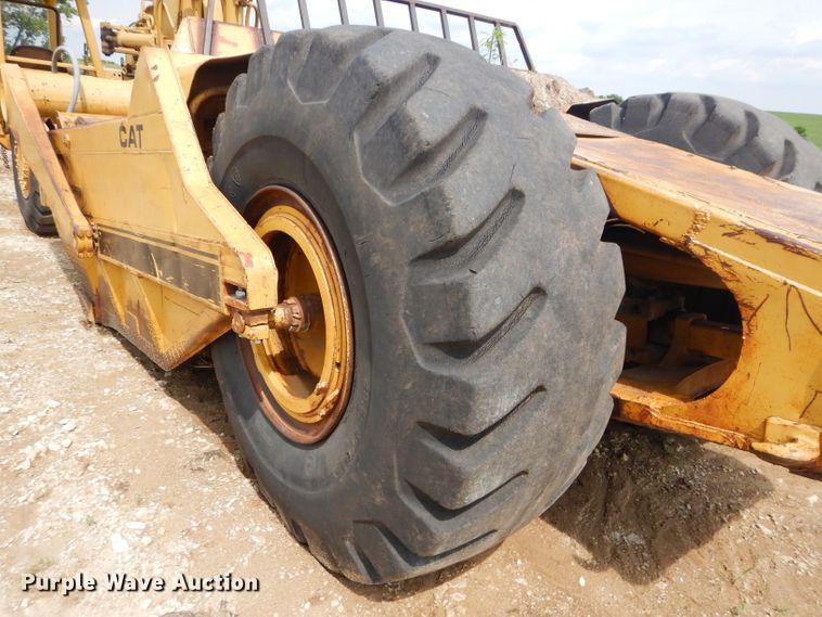 image for item DH4457 1972 Caterpillar 621  conventional scraper