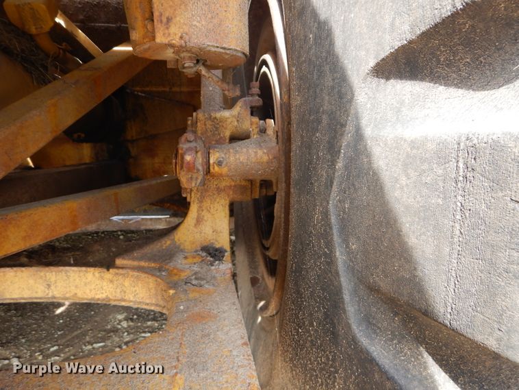 image for item DH4457 1972 Caterpillar 621  conventional scraper