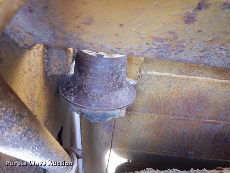 image for item DH4457 1972 Caterpillar 621  conventional scraper