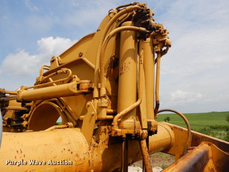 image for item DH4457 1972 Caterpillar 621  conventional scraper