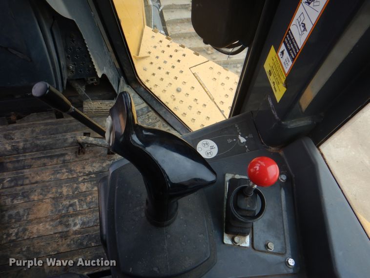 image for item DH5493 2015 John Deere 850K WLT  dozer