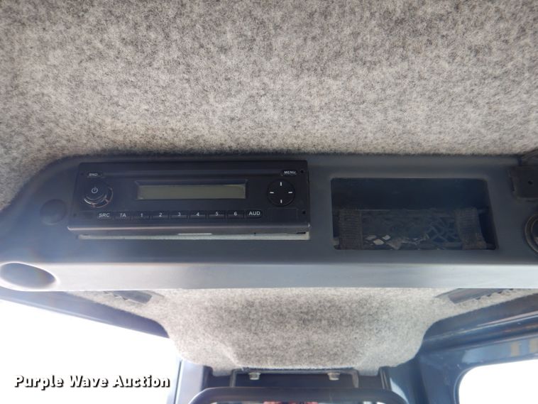 image for item DH5493 2015 John Deere 850K WLT  dozer