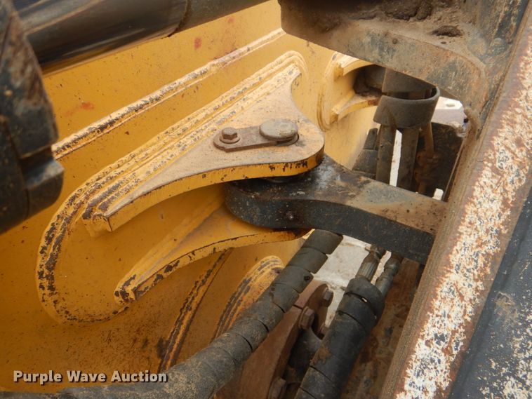 image for item DH5493 2015 John Deere 850K WLT  dozer