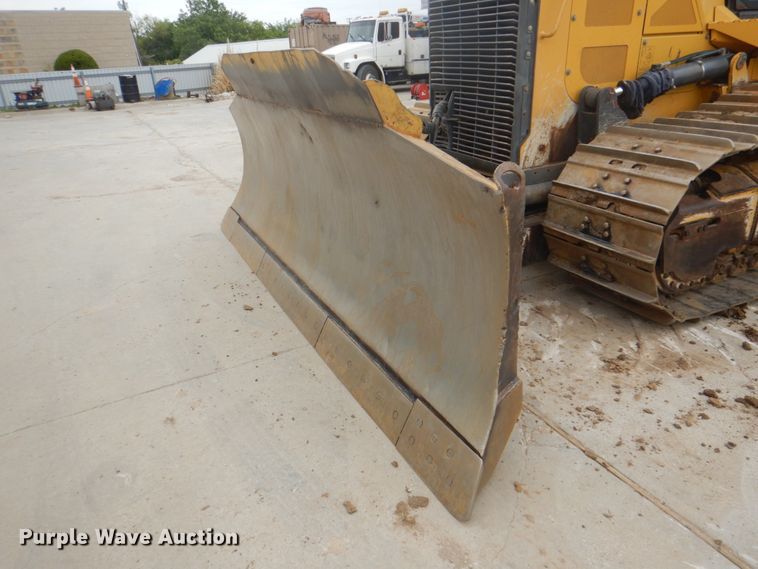 image for item DH5493 2015 John Deere 850K WLT  dozer