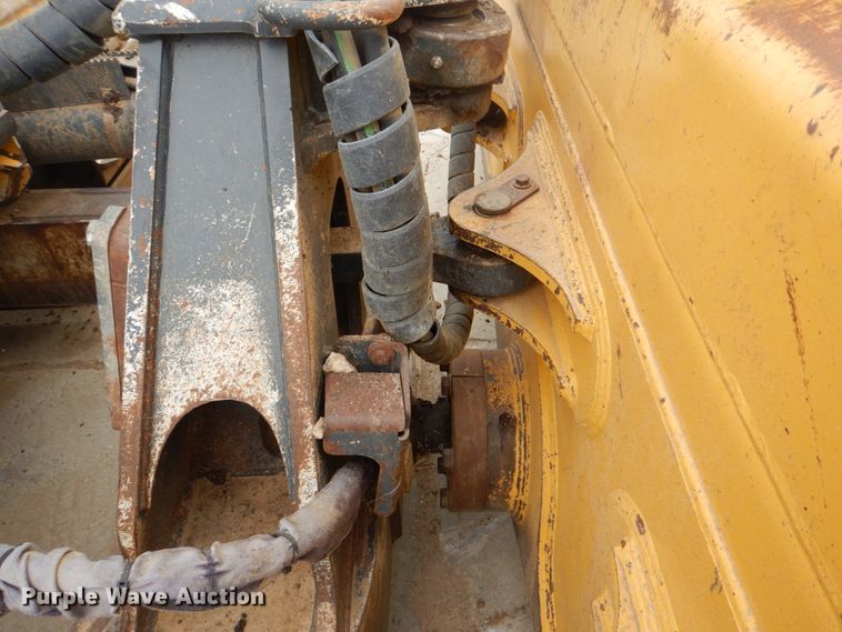 image for item DH5493 2015 John Deere 850K WLT  dozer