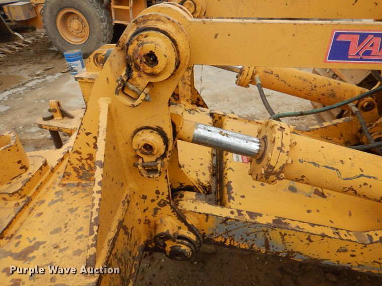 image for item DH5493 2015 John Deere 850K WLT  dozer