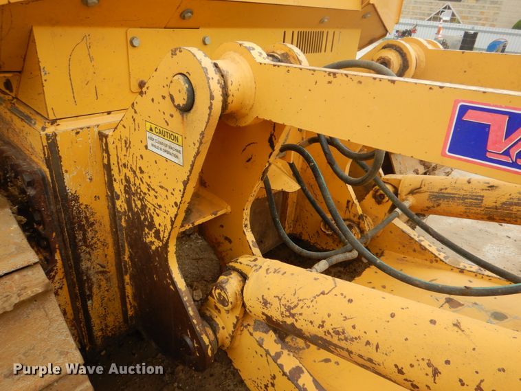 image for item DH5493 2015 John Deere 850K WLT  dozer