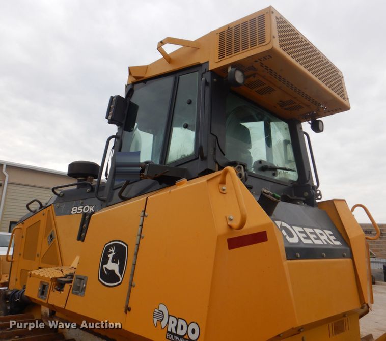image for item DH5493 2015 John Deere 850K WLT  dozer
