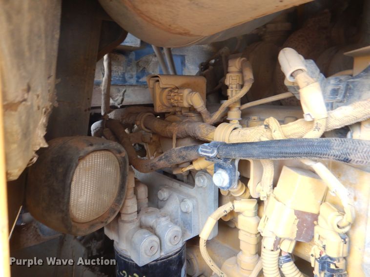 image for item DH5493 2015 John Deere 850K WLT  dozer