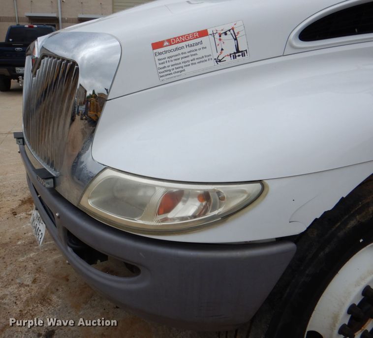 image for item DH5494 2014 International DuraStar 4300  utility / service truck