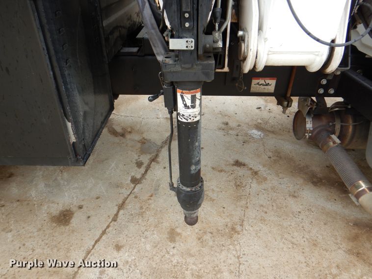 image for item DH5494 2014 International DuraStar 4300  utility / service truck