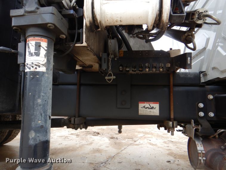 image for item DH5494 2014 International DuraStar 4300  utility / service truck