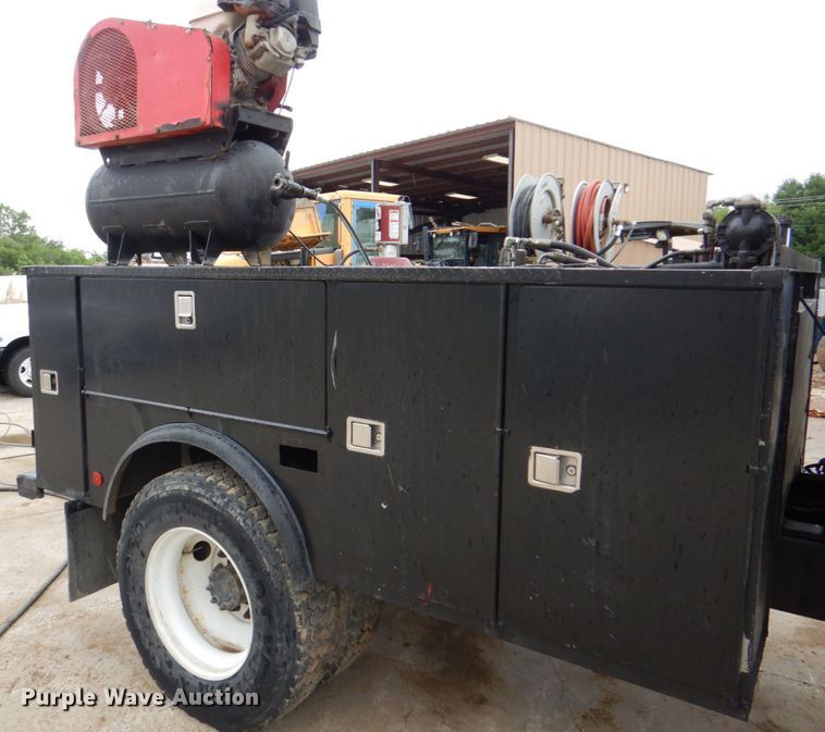 image for item DH5494 2014 International DuraStar 4300  utility / service truck