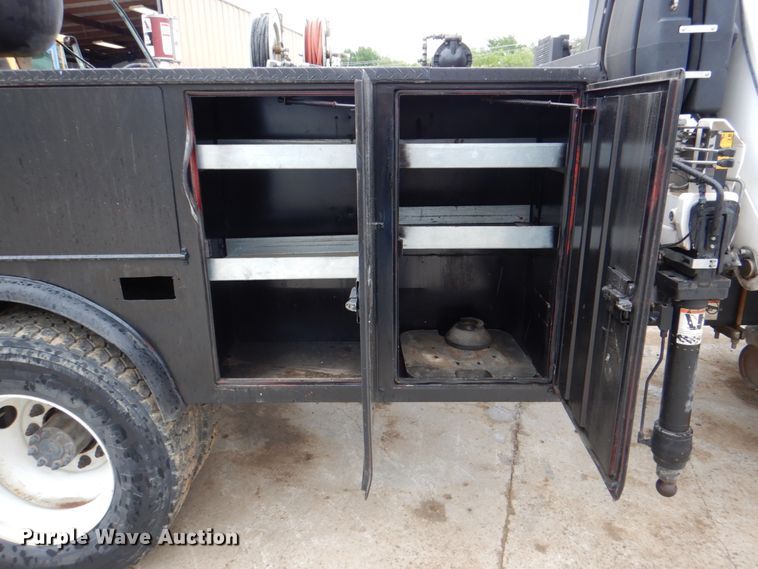 image for item DH5494 2014 International DuraStar 4300  utility / service truck