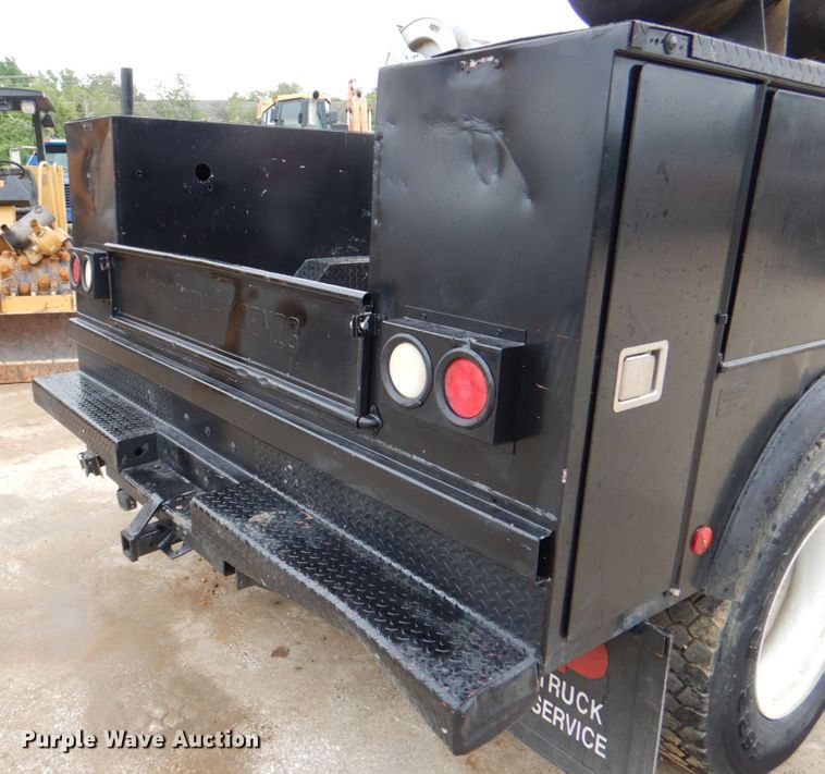 image for item DH5494 2014 International DuraStar 4300  utility / service truck