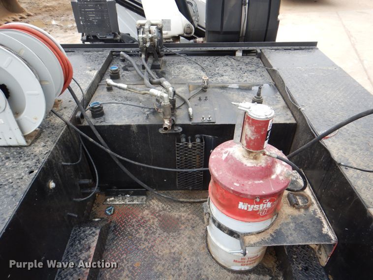 image for item DH5494 2014 International DuraStar 4300  utility / service truck