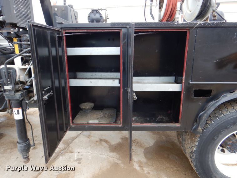 image for item DH5494 2014 International DuraStar 4300  utility / service truck