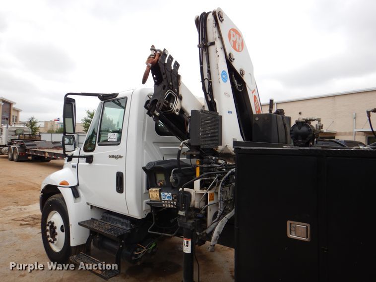 image for item DH5494 2014 International DuraStar 4300  utility / service truck