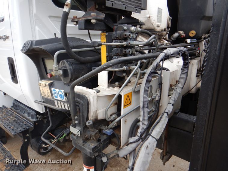 image for item DH5494 2014 International DuraStar 4300  utility / service truck