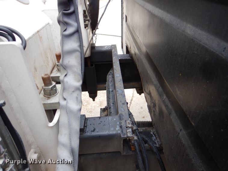 image for item DH5494 2014 International DuraStar 4300  utility / service truck