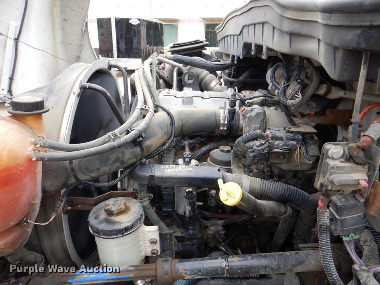 image for item DH5494 2014 International DuraStar 4300  utility / service truck