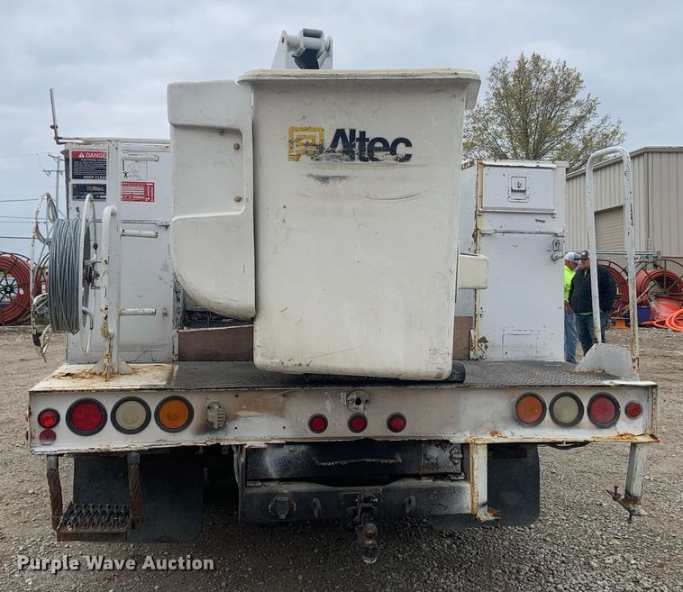 image for item DH5852 2006 Ford F550 Super Duty XL  bucket truck