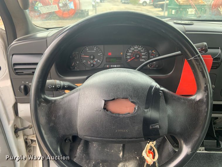 image for item DH5852 2006 Ford F550 Super Duty XL  bucket truck