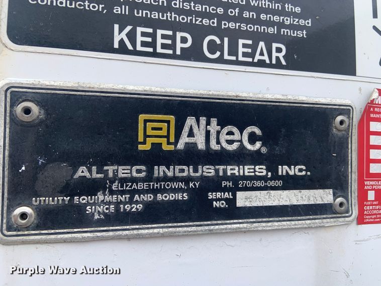 image for item DH5852 2006 Ford F550 Super Duty XL  bucket truck