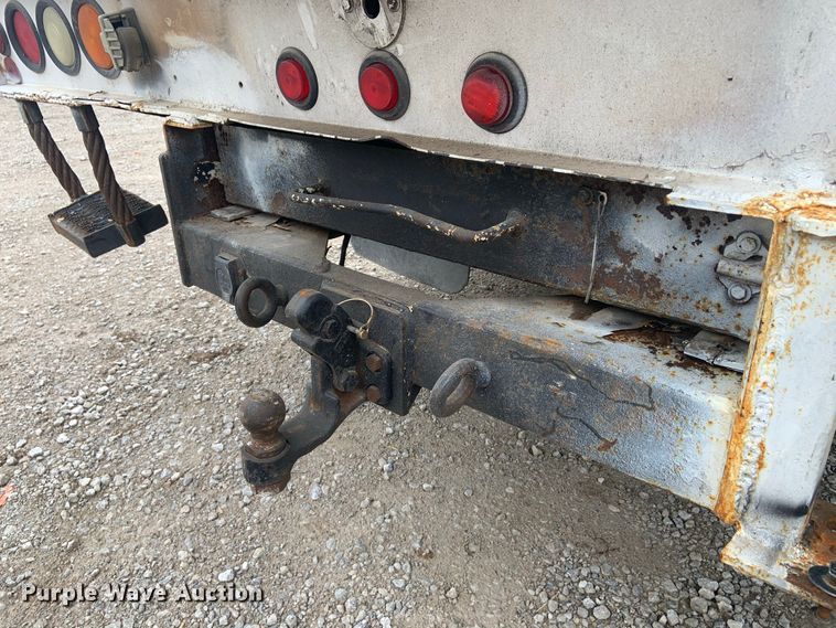 image for item DH5852 2006 Ford F550 Super Duty XL  bucket truck