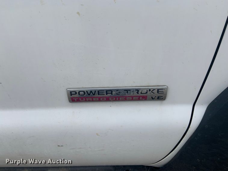 image for item DH5852 2006 Ford F550 Super Duty XL  bucket truck