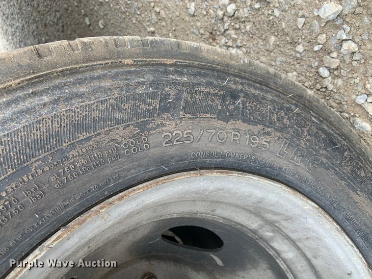 image for item DH5852 2006 Ford F550 Super Duty XL  bucket truck