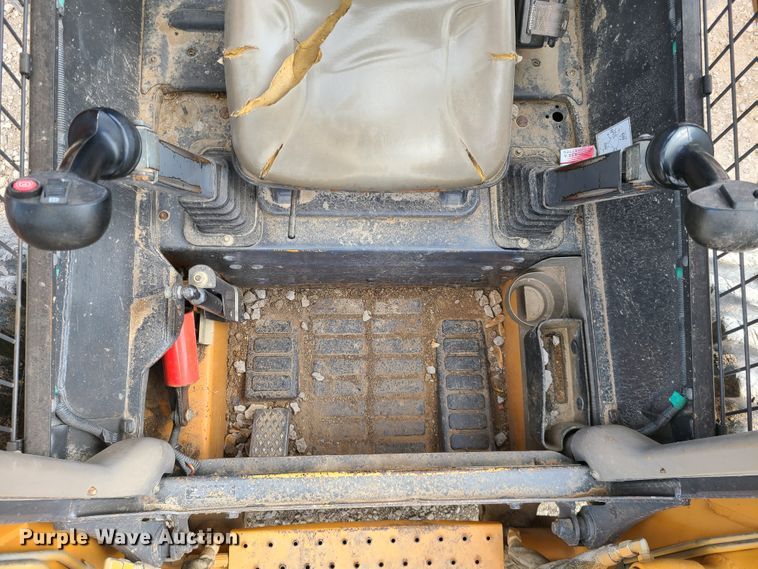 image for item DH5997 2011 Case SR250  skid steer loader