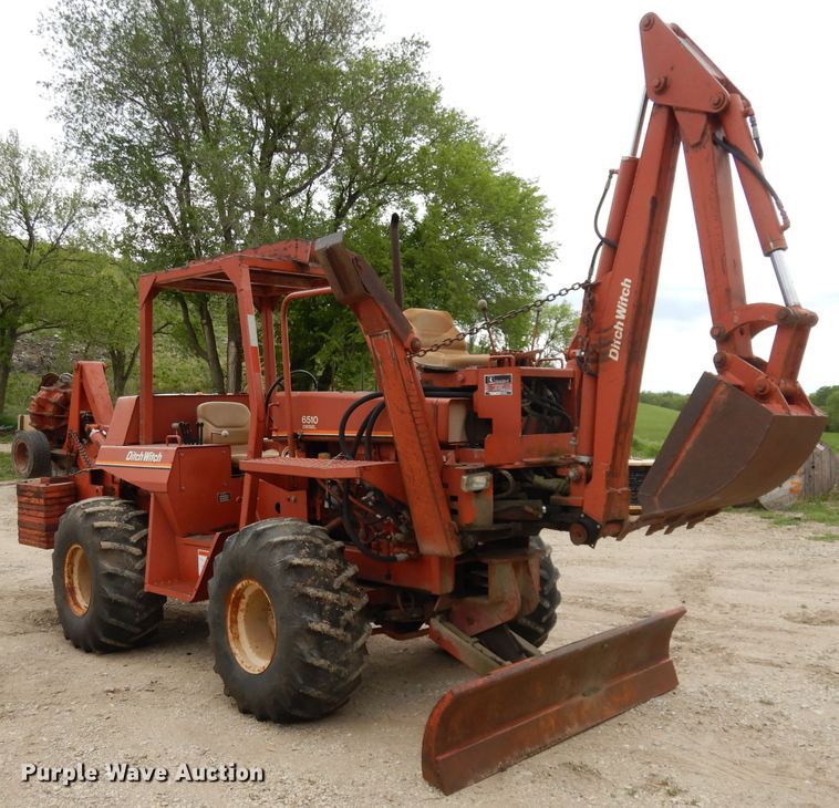 image for item DH8749 Ditch Witch 6510  cable plow