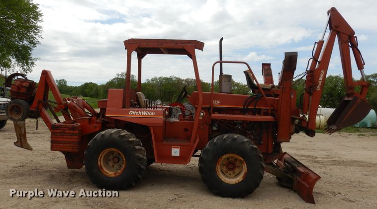 image for item DH8749 Ditch Witch 6510  cable plow