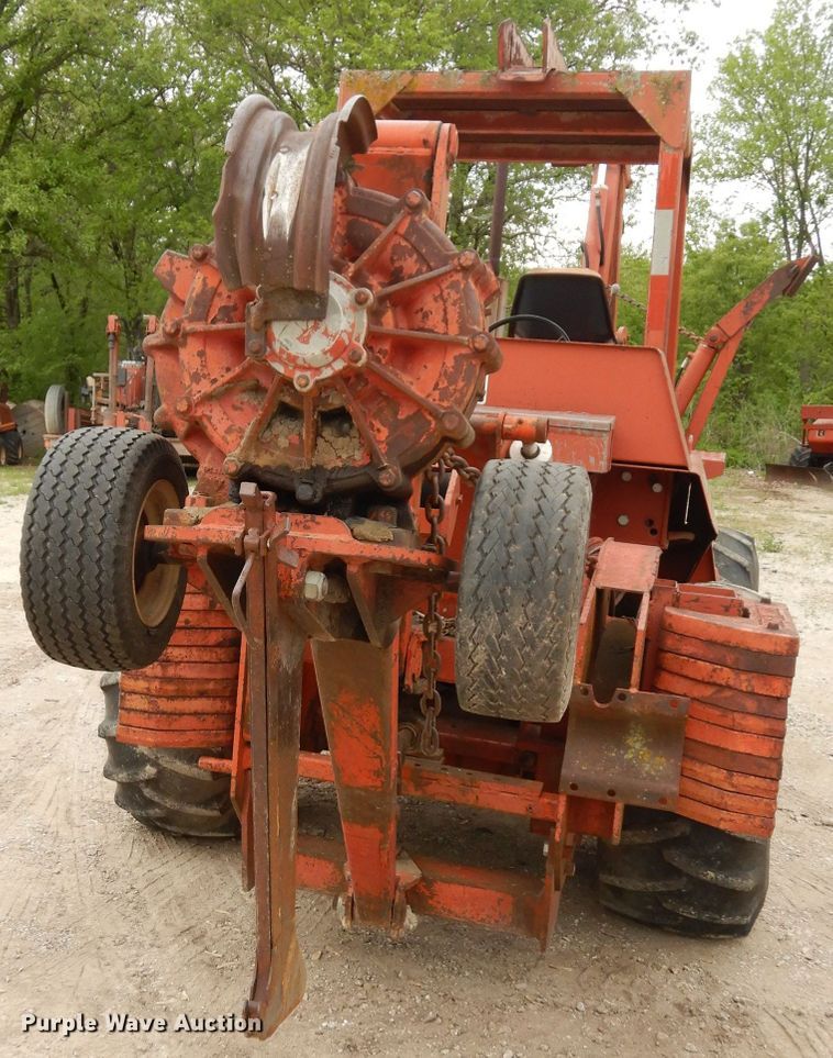 image for item DH8749 Ditch Witch 6510  cable plow