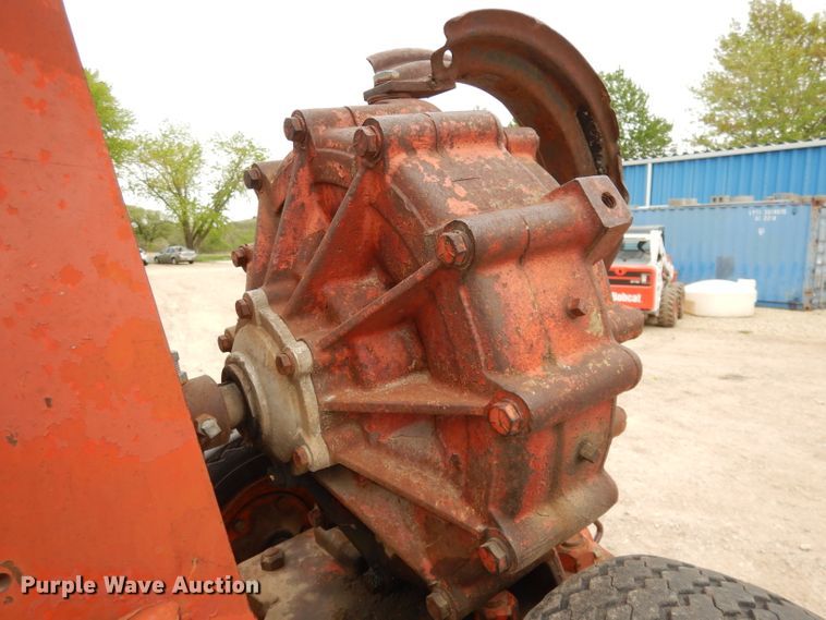 image for item DH8749 Ditch Witch 6510  cable plow