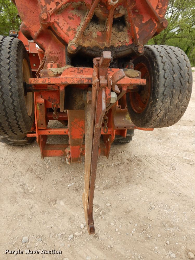 image for item DH8749 Ditch Witch 6510  cable plow