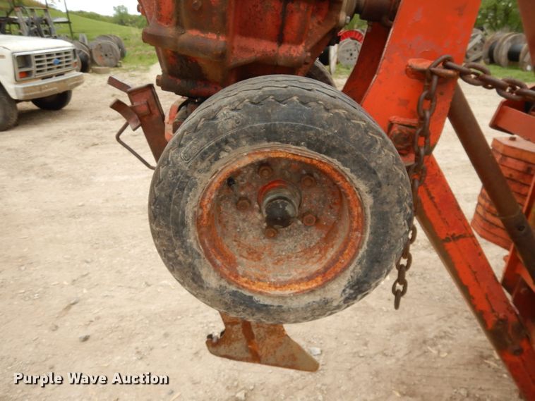 image for item DH8749 Ditch Witch 6510  cable plow