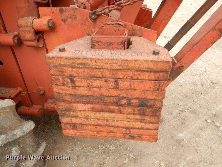 image for item DH8749 Ditch Witch 6510  cable plow