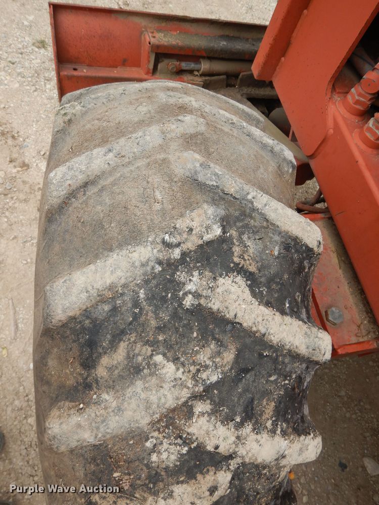 image for item DH8749 Ditch Witch 6510  cable plow