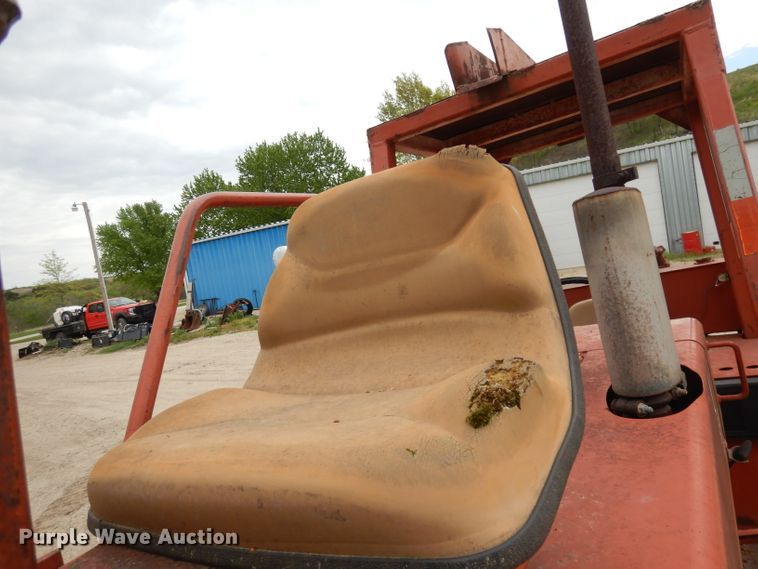 image for item DH8749 Ditch Witch 6510  cable plow