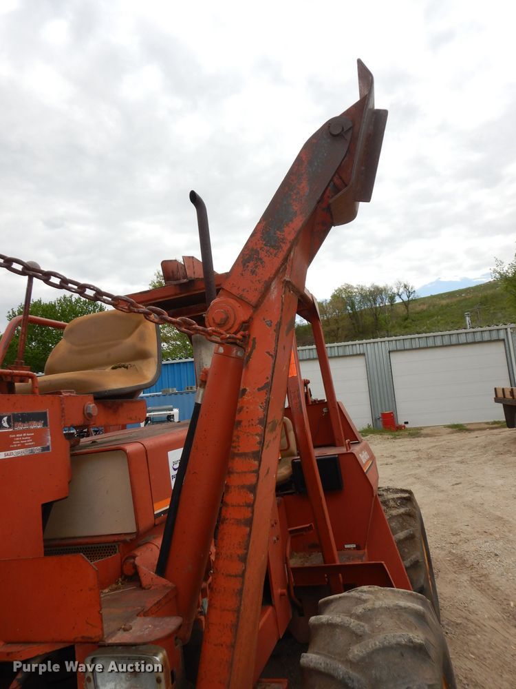 image for item DH8749 Ditch Witch 6510  cable plow