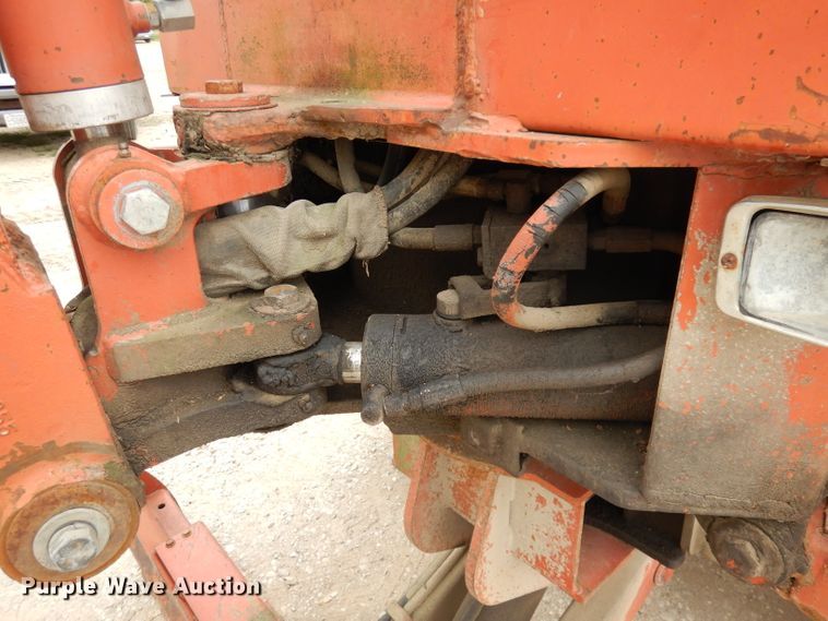 image for item DH8749 Ditch Witch 6510  cable plow
