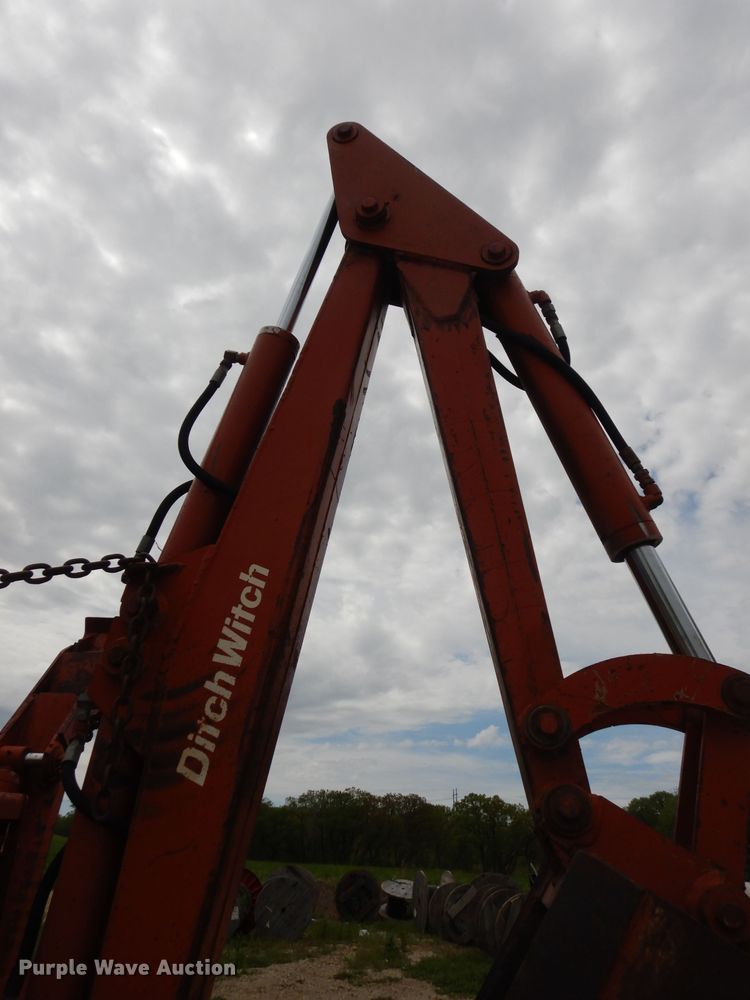 image for item DH8749 Ditch Witch 6510  cable plow