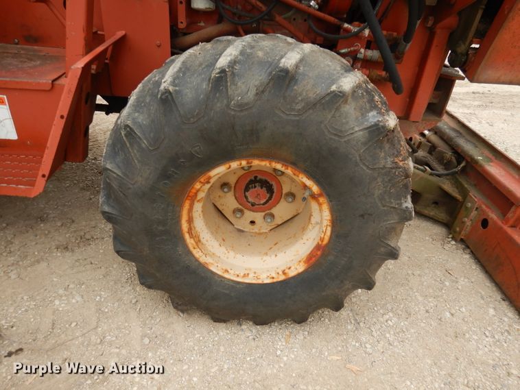 image for item DH8749 Ditch Witch 6510  cable plow