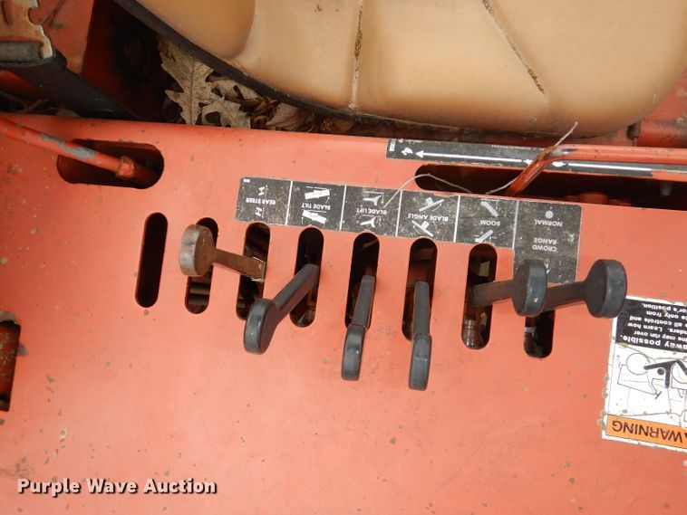 image for item DH8749 Ditch Witch 6510  cable plow